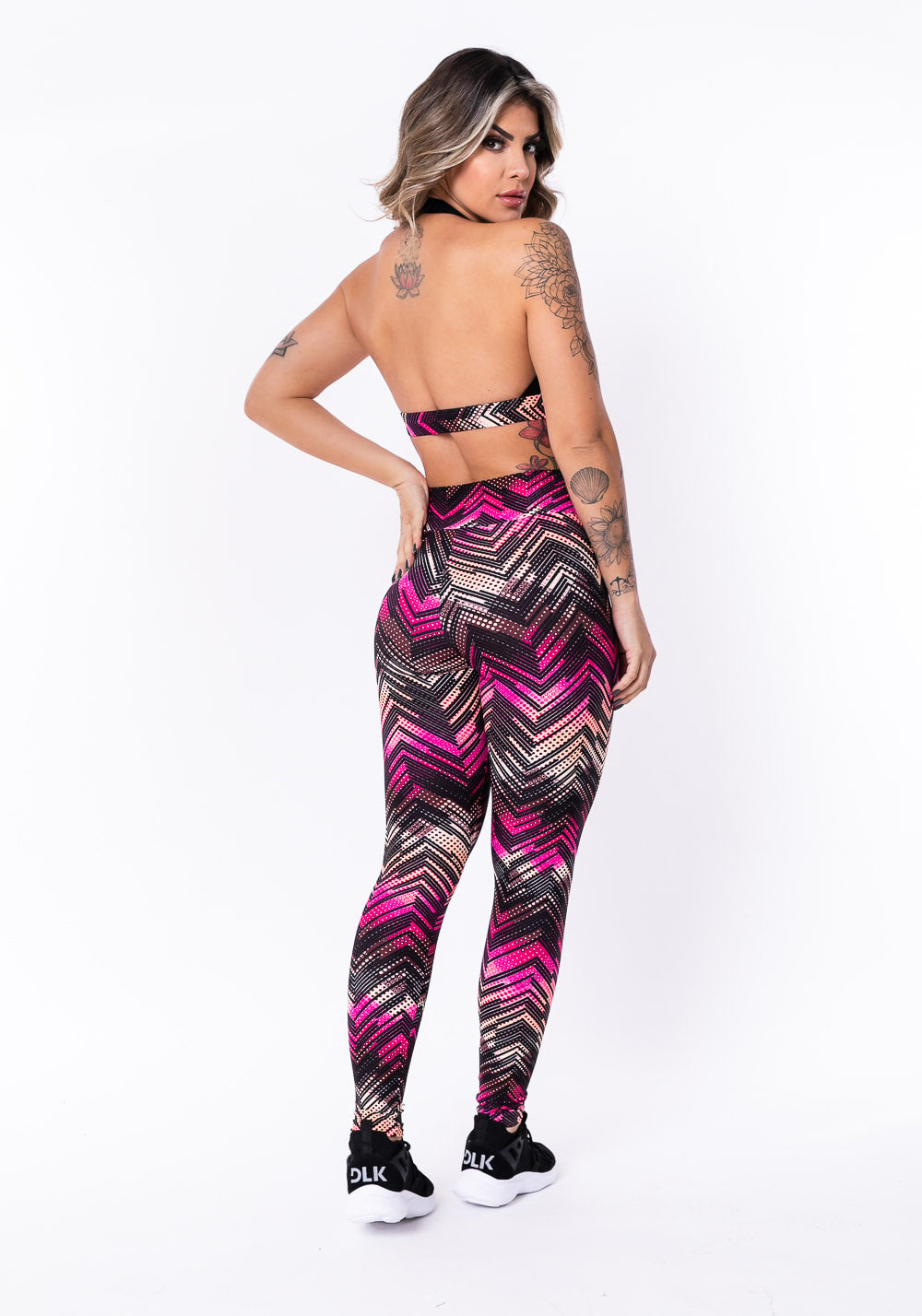 Conjunto Feminino Fitness Básico Calça e Top - DLK