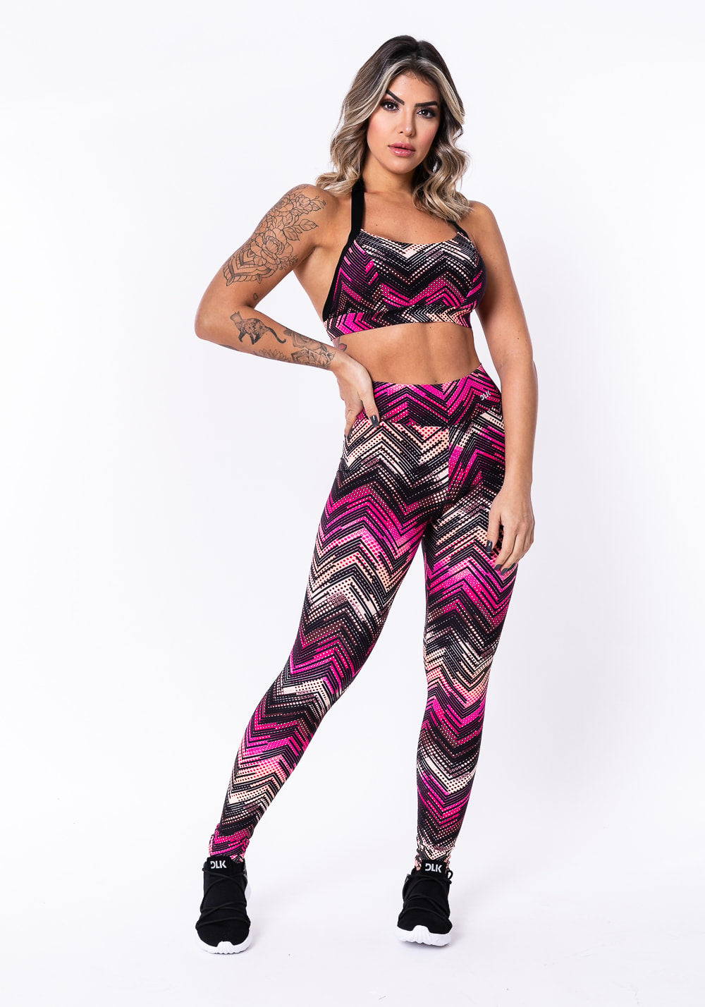 Conjunto Feminino Fitness Básico Calça e Top - DLK