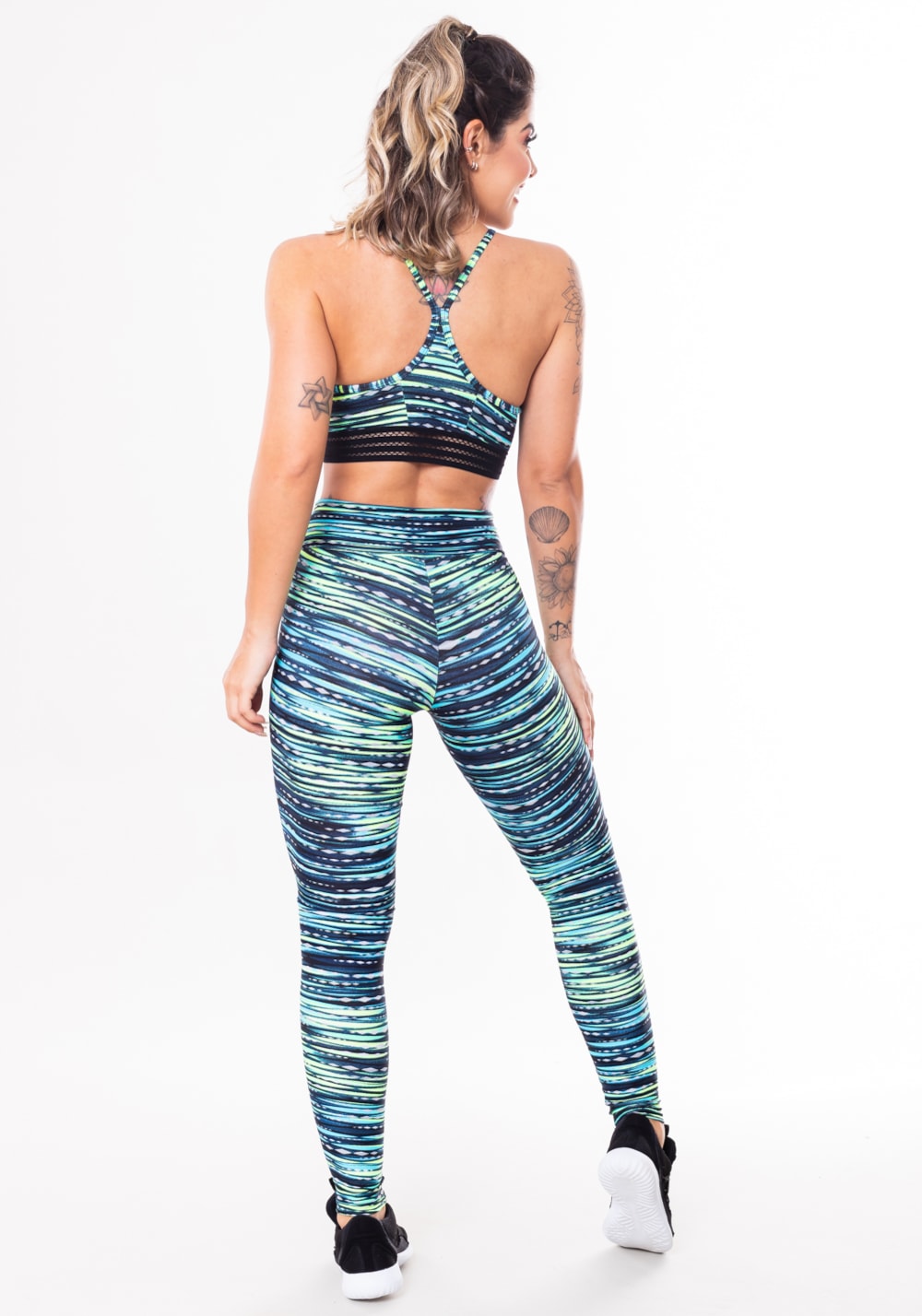 Conjunto Feminino Fitness Básico Calça e Top - DLK