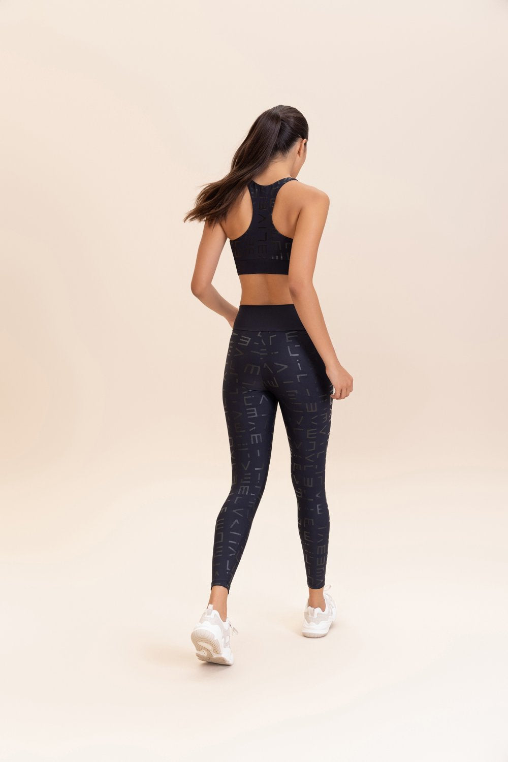 Conjunto Feminino Fitness Básico Calça e Top - Live