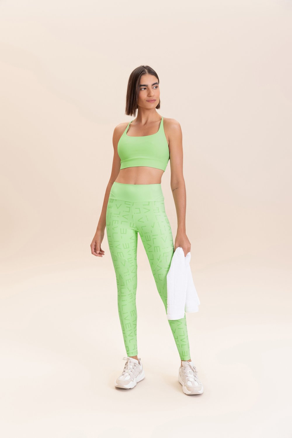 Conjunto Feminino Fitness Básico Calça e Top - Live